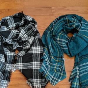Bundle 2 Urban outfitters scarves plaid blanket